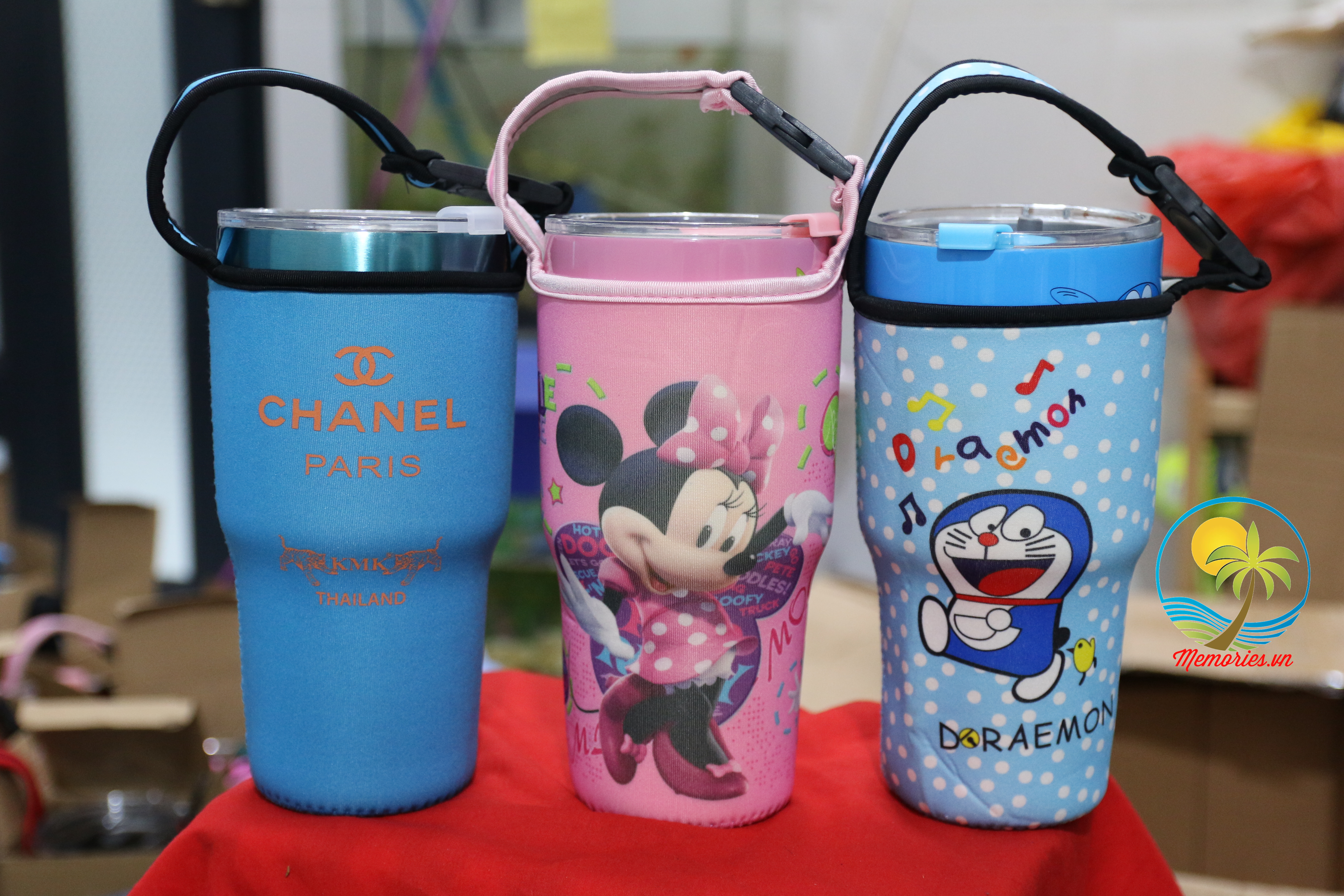 Ly giữ nhiệt Yeti Thái Lan 900ml, micky, doraemon, đội bóng, Cucci, Totoro, Apple, nàng tiên cá, MU, Chealsea, Minion, Captain Bình cách nhiệt