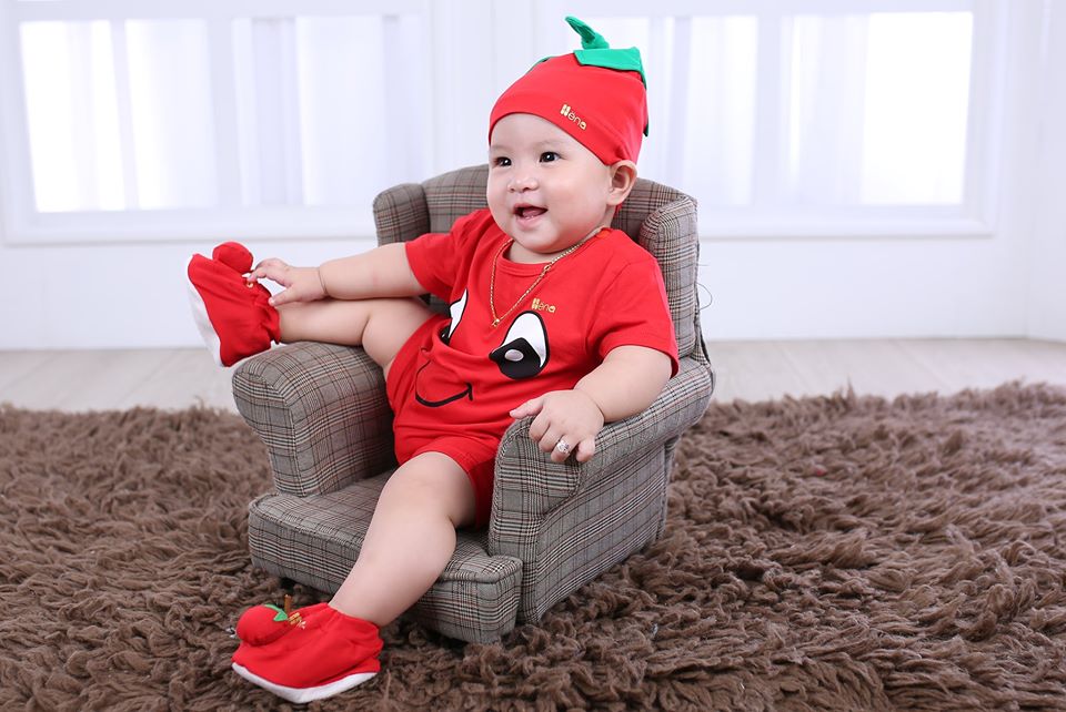 Quần Áo Body Quả Cà Chua Cho Bé Từ 4-15kg - Dòng Cotton Cao Cấp 4 Chiều (Kèm Nón + Vớ)