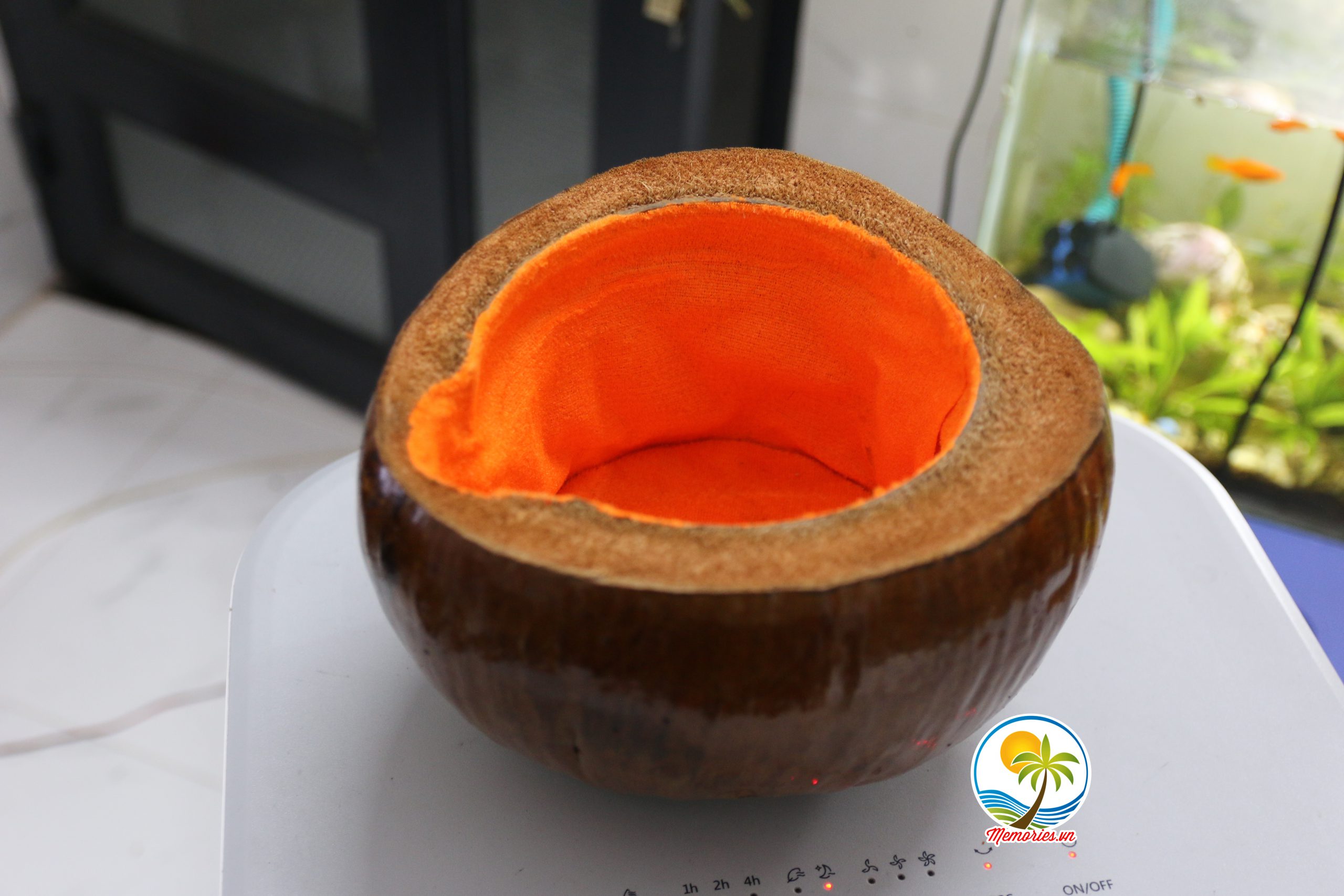 Vỏ Giữ Ấm Bình Trà Bằng Vỏ Trái Dừa (Bình có quay xách ở trên) - Quà Tặng Lễ Tết / Trang Trí Handmade, Decor, Crafts Memories.vn