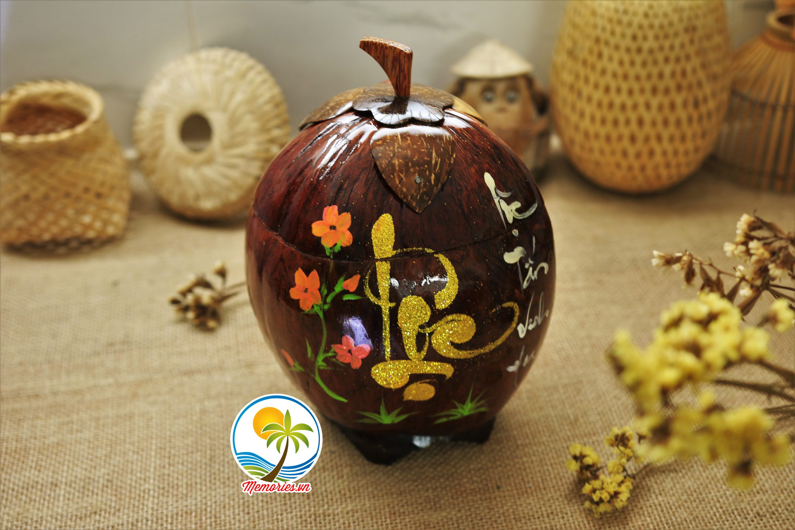 Vỏ Giữ Ấm Bình Trà Trái Dừa Viết Chữ Thư Pháp - Quà tặng lễ Tết / trang trí handmade
